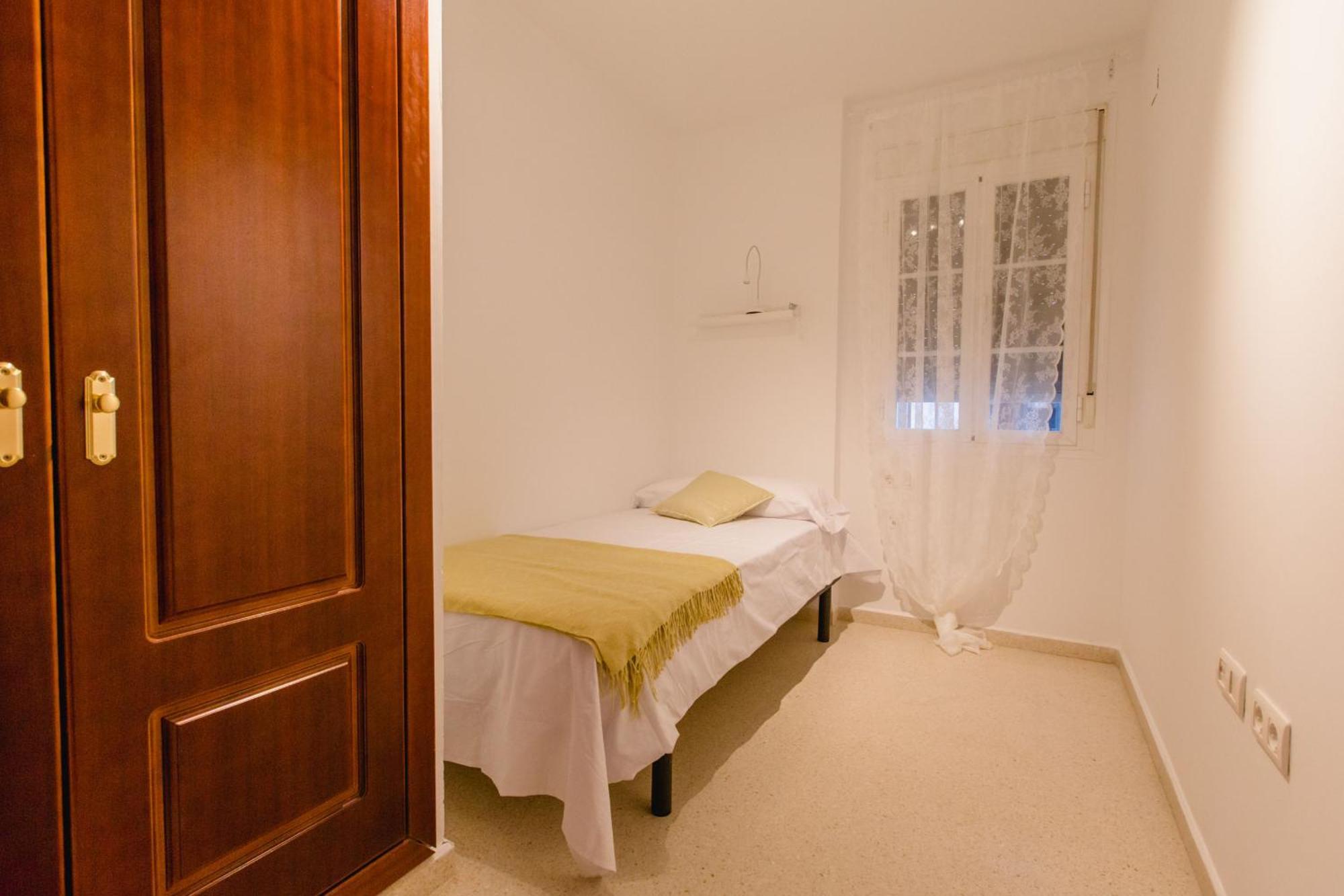 Apartamento El Patio De Canovas กาดิซ ภายนอก รูปภาพ